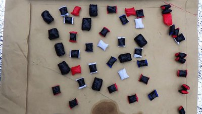 На Осокорках у Києві затримали торговця психотропами: вилучили 49 пакуночків для закладок