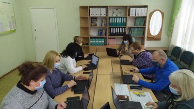 Ноутбук кожному вчителю. Школи Миколаївщини отримають нову комп'ютерну техніку