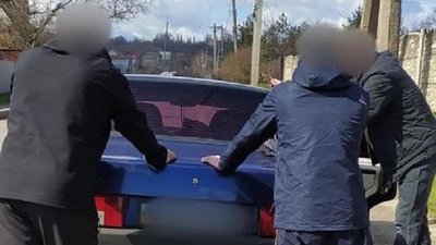 У Кривому Розі патрульні затримали чоловіків, яких підозрюють у диверсійній діяльності