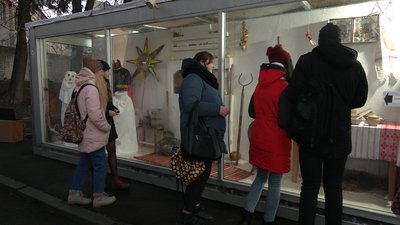 Олів'є та кутя: у Рівному за склом демонструють традиційне і радянське свята Олів'є та кутя: у Рівному за склом демонструють традиційне і радянське свята