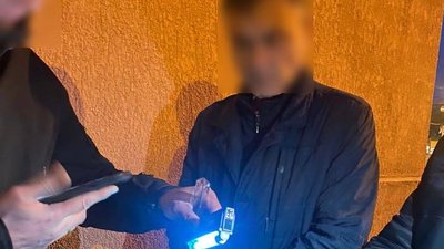 В Одесі прокуратура викрила на хабарі двох чиновників держпідприємства