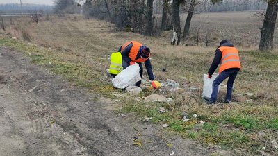Які дороги на Черкащині найбільш засмічені, розповіли шляховики Які дороги на Черкащині найбільш засмічені, розповіли шляховики