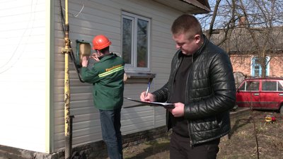 Жителям Рівненщини відключають електроенергію через заборгованість