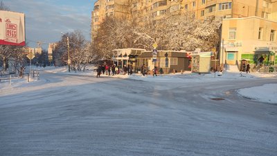 До 20 сантиметрів снігового покриву: які наслідки негоди на Полтавщині До 20 сантиметрів снігового покриву: які наслідки негоди на Полтавщині