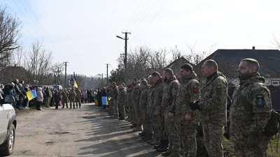 Майже два роки вважали безвісти зниклим: на Черкащині поховали полеглого захисника