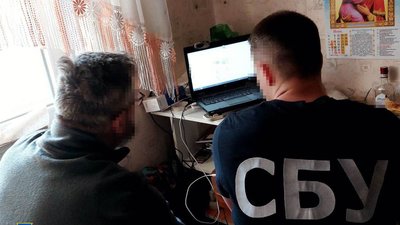 Публічно виправдовували вторгнення Росії в Україну – на Житомирщині СБУ провела обшуки у п’ятьох колаборантів Публічно виправдовували вторгнення Росії в Україну – на Житомирщині СБУ провела обшуки у п’ятьох колаборантів
