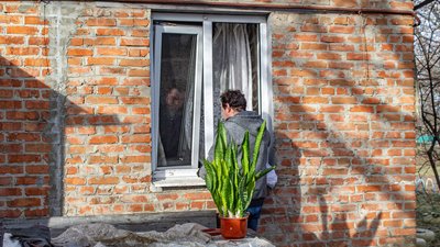 Загроза ракетних обстрілів у Лозовій залишається, евакуація триває