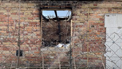 Окупація, рік у темряві, без води і газу: село Правдине на Херсонщині повертається до життя Окупація, рік у темряві, без води і газу: село Правдине на Херсонщині повертається до життя