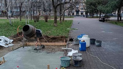 Туалет на майдані Митців (Маяковського) у Запоріжжі: що відомо