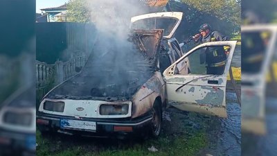 Атака на Семенівку 1 серпня: горіли дві автівки