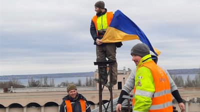 Початок зимових свят та відновлення зруйнованих будівель. Чим запам'ятався тиждень на Миколаївщині