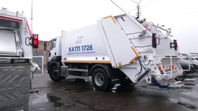 Новий сміттєвоз КАТП-1728