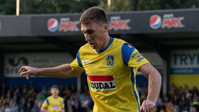 Сергій Сидорчук у матчі за "Вестерло"