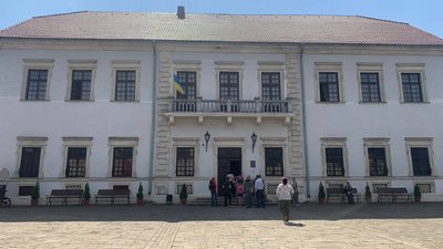 На Тернопільщині відновив роботу замок, який не працював 50 днів На Тернопільщині відновив роботу замок, який не працював 50 днів