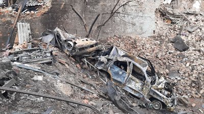 Авіаудар біля Майдану Героїв Небесної Сотні у Харкові: наслідки — фото, відео Авіаудар біля Майдану Героїв Небесної Сотні у Харкові: наслідки — фото, відео