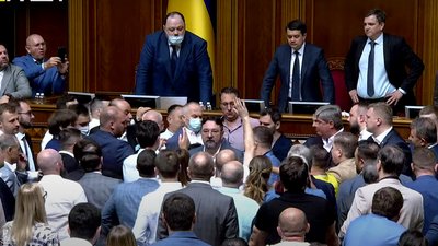 У Раді сталась бійка через "спам" до закону про Нацраду з питань телебачення