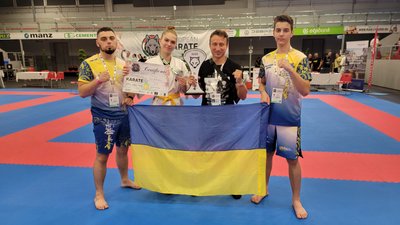 16-річна вінничанка готується до Чемпіонату України з кіокушинкай карате 16-річна вінничанка готується до Чемпіонату України з кіокушинкай карате