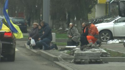 На Волинь волонтери привезли тіла загиблих захисників На Волинь волонтери привезли тіла загиблих захисників