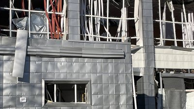 Ракетний удар по Дніпру. Що відбувається зараз на місці подій – фоторепортаж Ракетний удар по Дніпру. Що відбувається зараз на місці подій – фоторепортаж