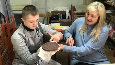 Любов Матяш, мама Олексія, у якого - синдром Дауна Любов Матяш, мама Олексія, у якого - синдром Дауна