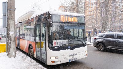 У Полтаві запустили нові великогабаритні автобуси на кільцевому маршруті