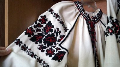Вишиванки та рушники. Фоторепортаж із музею-світлиці вишивальниці Мирослави Кот