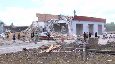 Пораненого від ракетного удару по Рівненщині хочуть виписати з лікарні. Дружина проти Пораненого від ракетного удару по Рівненщині хочуть виписати з лікарні. Дружина проти