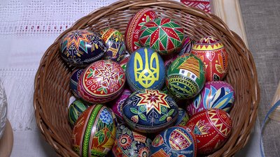 Понад триста зразків: у Рівному презентували виставку автентичних писанок області Понад триста зразків: у Рівному презентували виставку автентичних писанок області