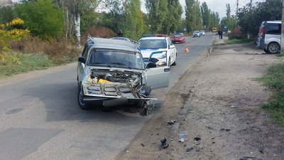 У Миколаєві зіткнулися легковик і мотоцикл: госпіталізували двох людей