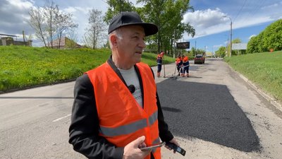 У Прилуках розпочали ямковий ремонт доріг: скільки грошей на це виділили та які вулиці планують оновити У Прилуках розпочали ямковий ремонт доріг: скільки грошей на це виділили та які вулиці планують оновити