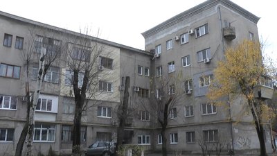 Відремонтувати дах в будинку на вулиці Медведєва в Запоріжжі, де сталася пожежа, мають до 1 грудня