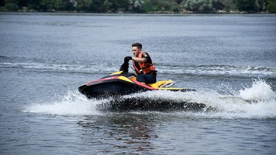 У Миколаєві рятувальники організували навчання на воді У Миколаєві рятувальники організували навчання на воді