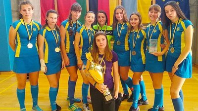 Сумські хокеїстки здобули перші місця на турнірі у Польщі Сумські хокеїстки здобули перші місця на турнірі у Польщі