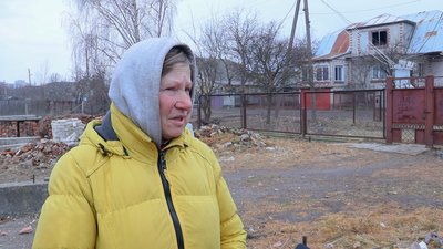 Готували їжу військовим, а воду шукали у колодязях: як жителі Олександрівки жили під час обстрілів Готували їжу військовим, а воду шукали у колодязях: як жителі Олександрівки жили під час обстрілів