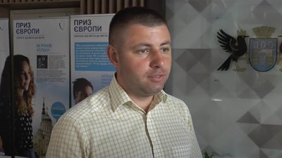 Начальник міського управління транспорту та зв’язку Андрій Гіглюк Начальник міського управління транспорту та зв’язку Андрій Гіглюк