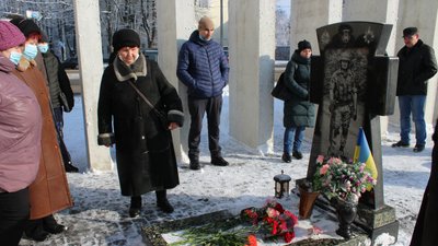 "Здається, що він прийде" - у Сумах згадували загиблого Андрія Реуту
