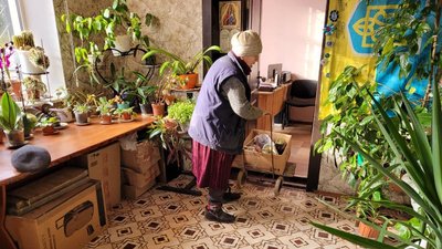 Це все єднає нас ― на Миколаївщині жителі громади збирають допомогу військовим у зоні ООС Це все єднає нас ― на Миколаївщині жителі громади збирають допомогу військовим у зоні ООС