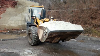 12 тонн солі підготували на Закарпатті для посипання доріг під час снігопадів 12 тонн солі підготували на Закарпатті для посипання доріг під час снігопадів