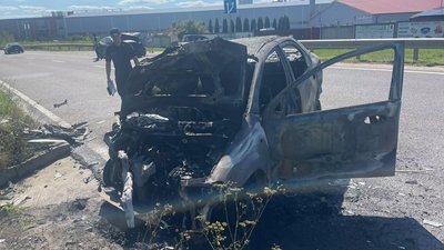 Автомобіль згорів після ДТП