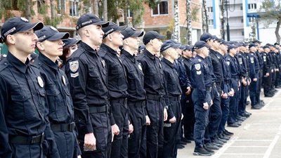 90 курсантів Луганського університету внутрішніх справ склали присягу в Івано-Франківську