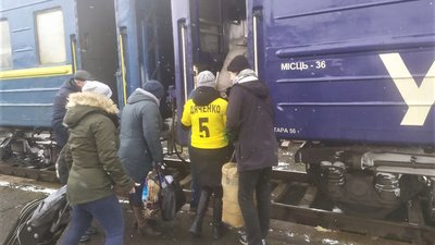"Люди їхали. А ми лишалися". Волонтер про евакуацію з Краматорська та вибух на залізничному вокзалі "Люди їхали. А ми лишалися". Волонтер про евакуацію з Краматорська та вибух на залізничному вокзалі