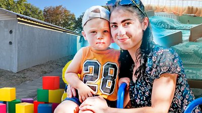 Жителька Баловного Катерина разом з сином