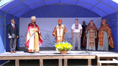 На Рівненщині освятили пам'ятний знак з нагоди надання Томосу ПЦУ