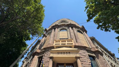 Пошкоджений краєзнавчий музей у Запоріжжі