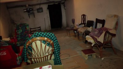 У Миколаєві сім’я вимушена цілодобово перебувати у бомбосховищі