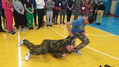 У навчальних закладах на Вінниччині проводять уроки самооборони