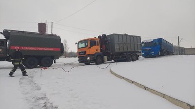 Кіровоградщина: витягли із заторів 83 машини, без електрики 18 населених пунктів