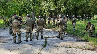 Визначать кращий стрілецький взвод. На Донеччині розпочалися змагання резервістів Визначать кращий стрілецький взвод. На Донеччині розпочалися змагання резервістів