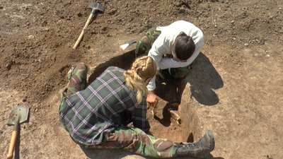 Археологи працюють над розкопками в "Більському городищі" Археологи працюють над розкопками в "Більському городищі"
