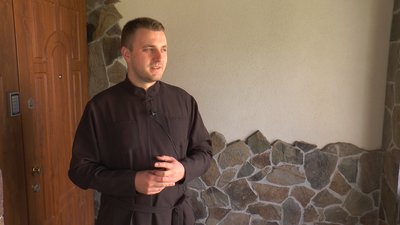 Відправили 20 тисяч батончиків: у франківському монастирі виготовляють енергетичні батончики для ЗСУ Відправили 20 тисяч батончиків: у франківському монастирі виготовляють енергетичні батончики для ЗСУ